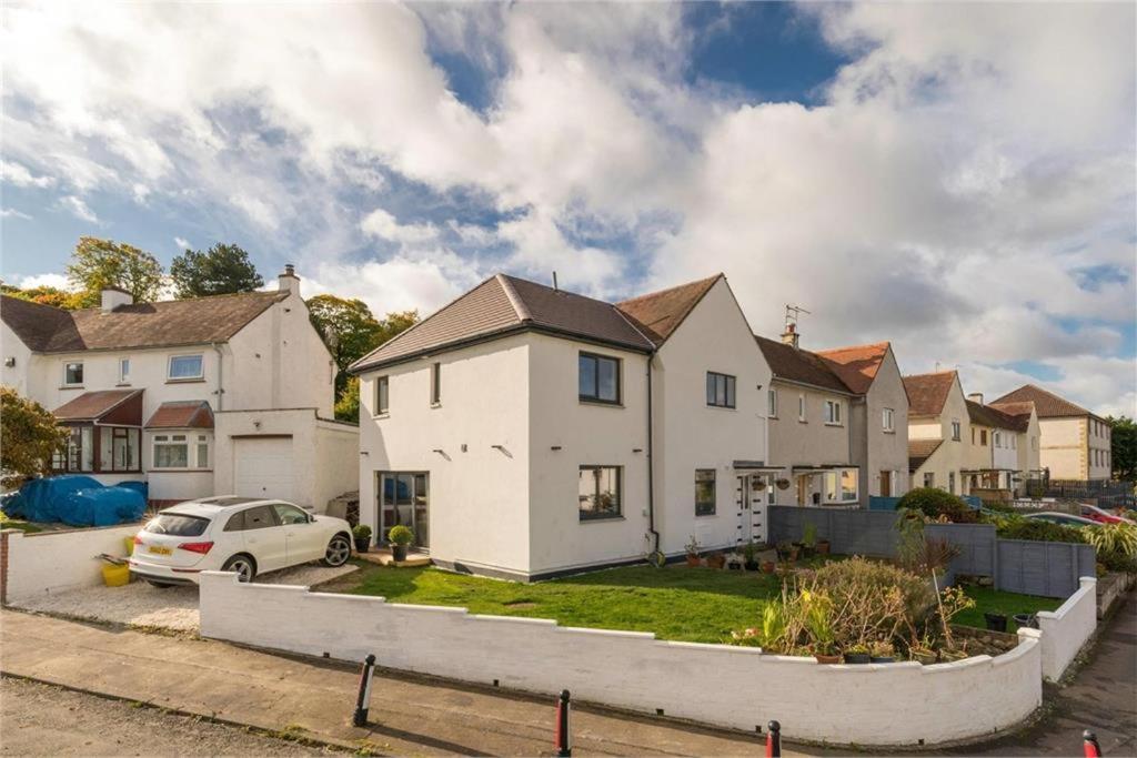 Dreghorn House 4 Bedrooms 3 Toilets 3 Reception Free Parking 233 Mbp Wifi 爱丁堡 外观 照片