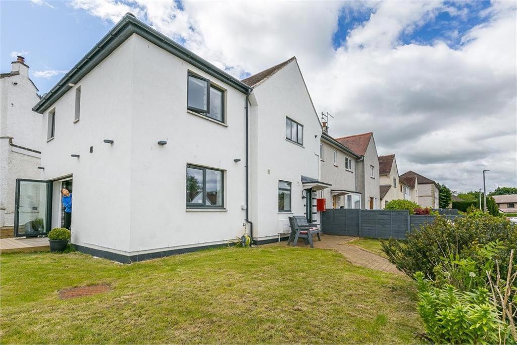 Dreghorn House 4 Bedrooms 3 Toilets 3 Reception Free Parking 233 Mbp Wifi 爱丁堡 外观 照片