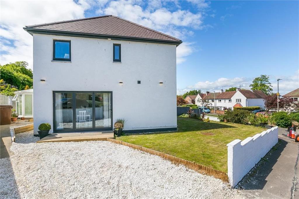 Dreghorn House 4 Bedrooms 3 Toilets 3 Reception Free Parking 233 Mbp Wifi 爱丁堡 外观 照片