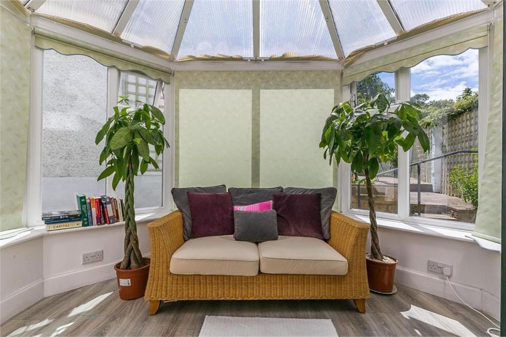 Dreghorn House 4 Bedrooms 3 Toilets 3 Reception Free Parking 233 Mbp Wifi 爱丁堡 外观 照片