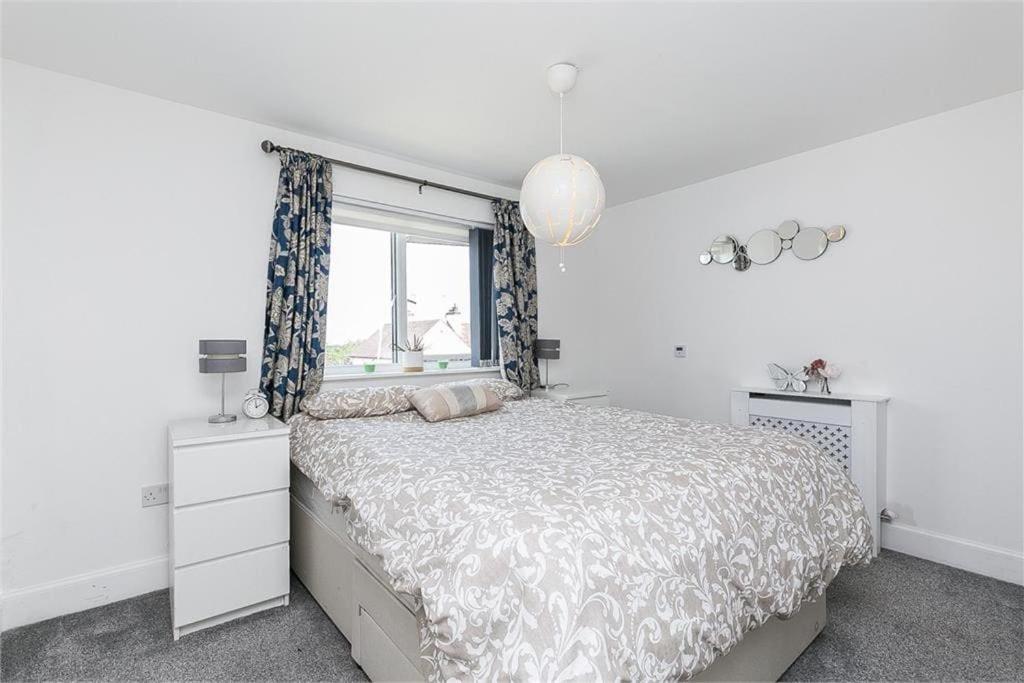 Dreghorn House 4 Bedrooms 3 Toilets 3 Reception Free Parking 233 Mbp Wifi 爱丁堡 外观 照片