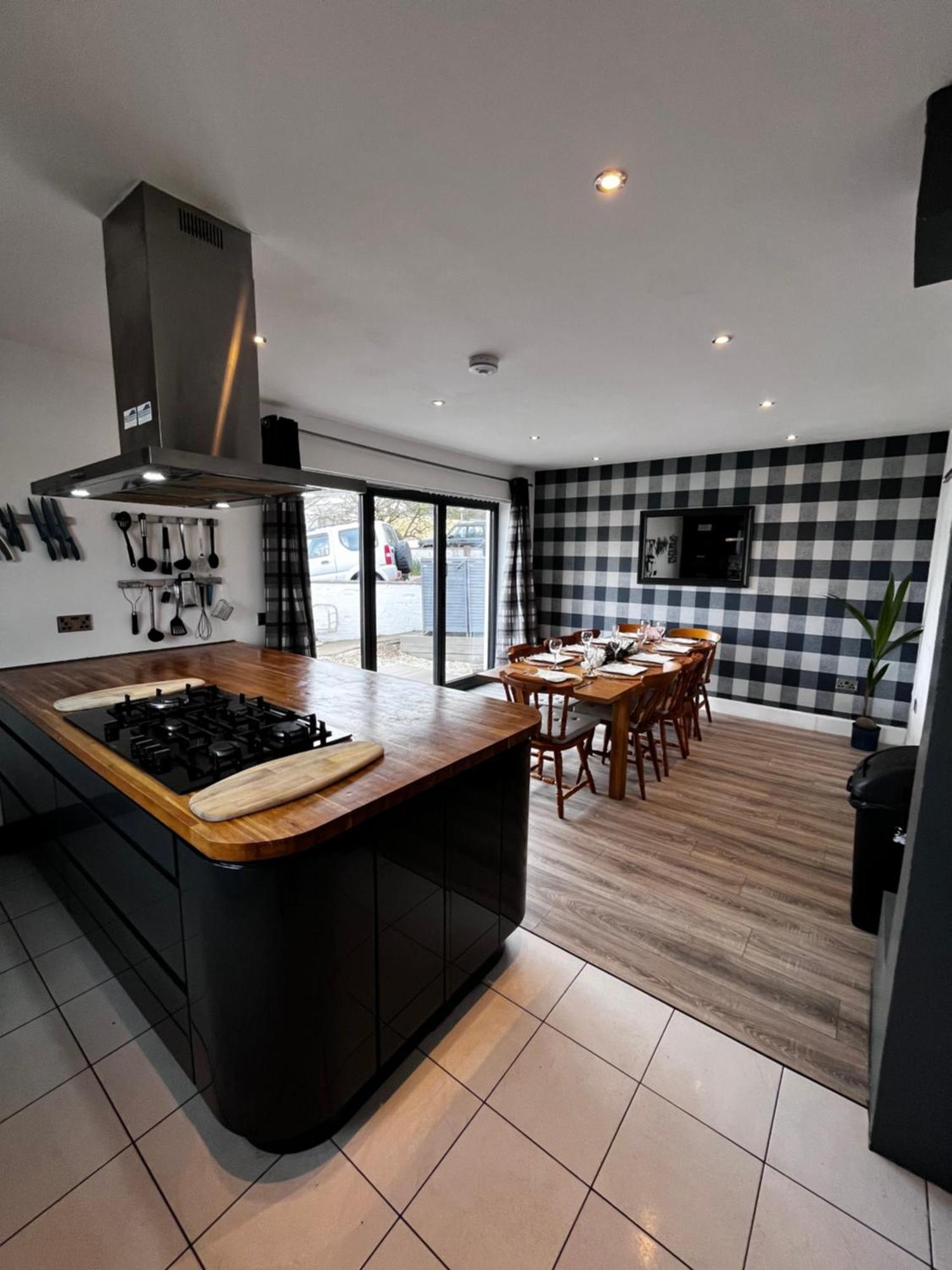 Dreghorn House 4 Bedrooms 3 Toilets 3 Reception Free Parking 233 Mbp Wifi 爱丁堡 外观 照片