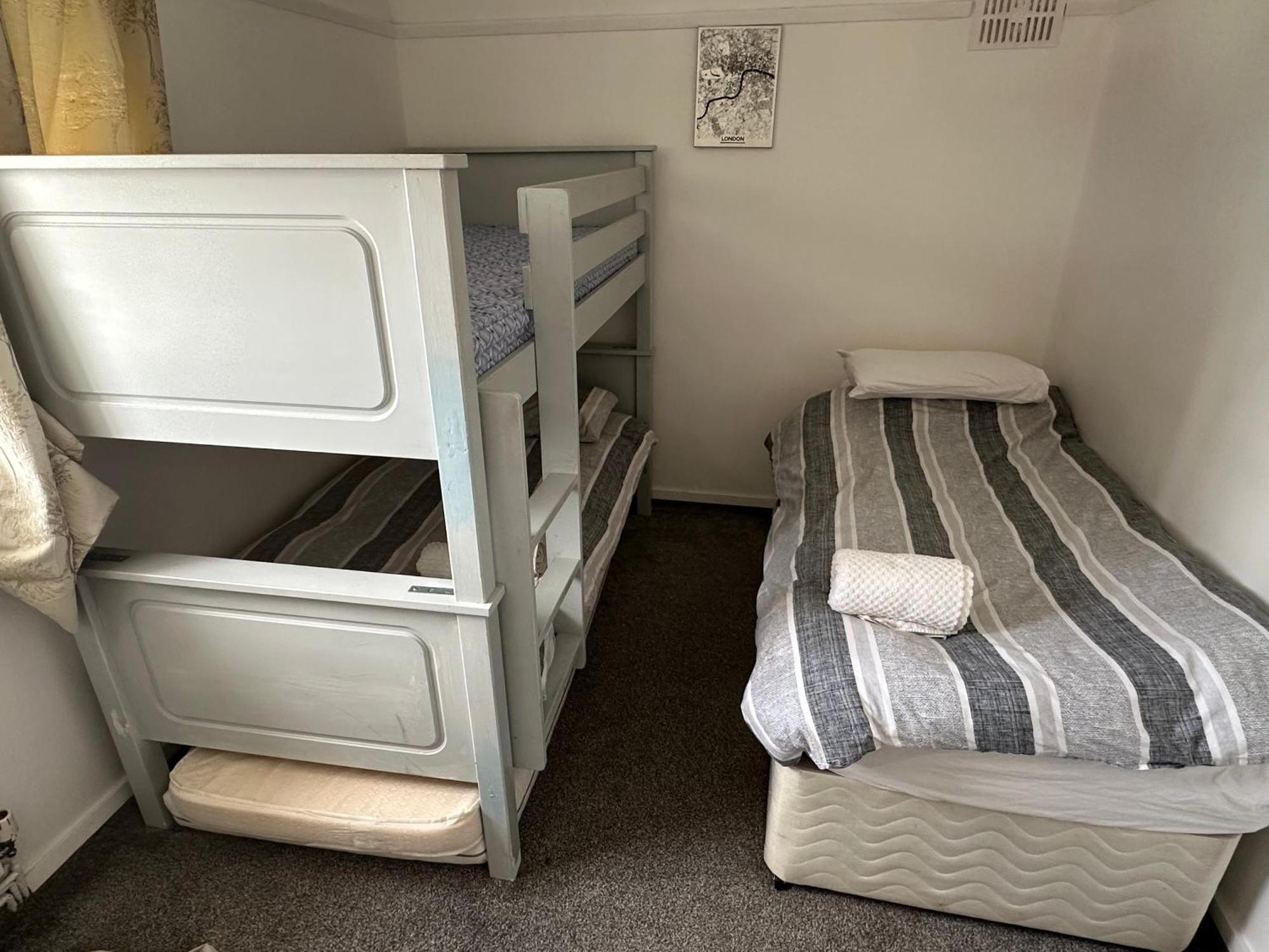 Dreghorn House 4 Bedrooms 3 Toilets 3 Reception Free Parking 233 Mbp Wifi 爱丁堡 外观 照片